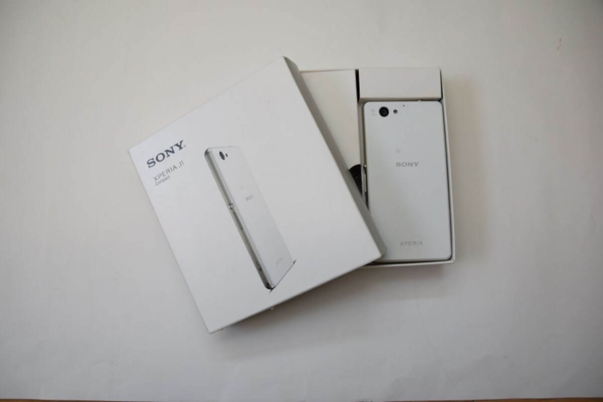 楽天モバイルのXperia J1 Compact