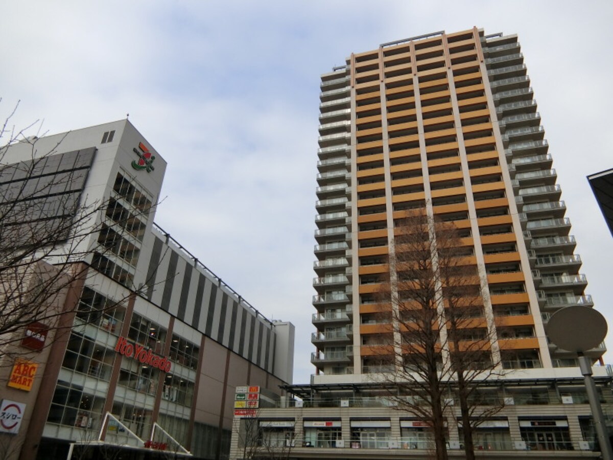 武蔵小金井駅前の「プラウドタワー武蔵小金井」（分譲済）
