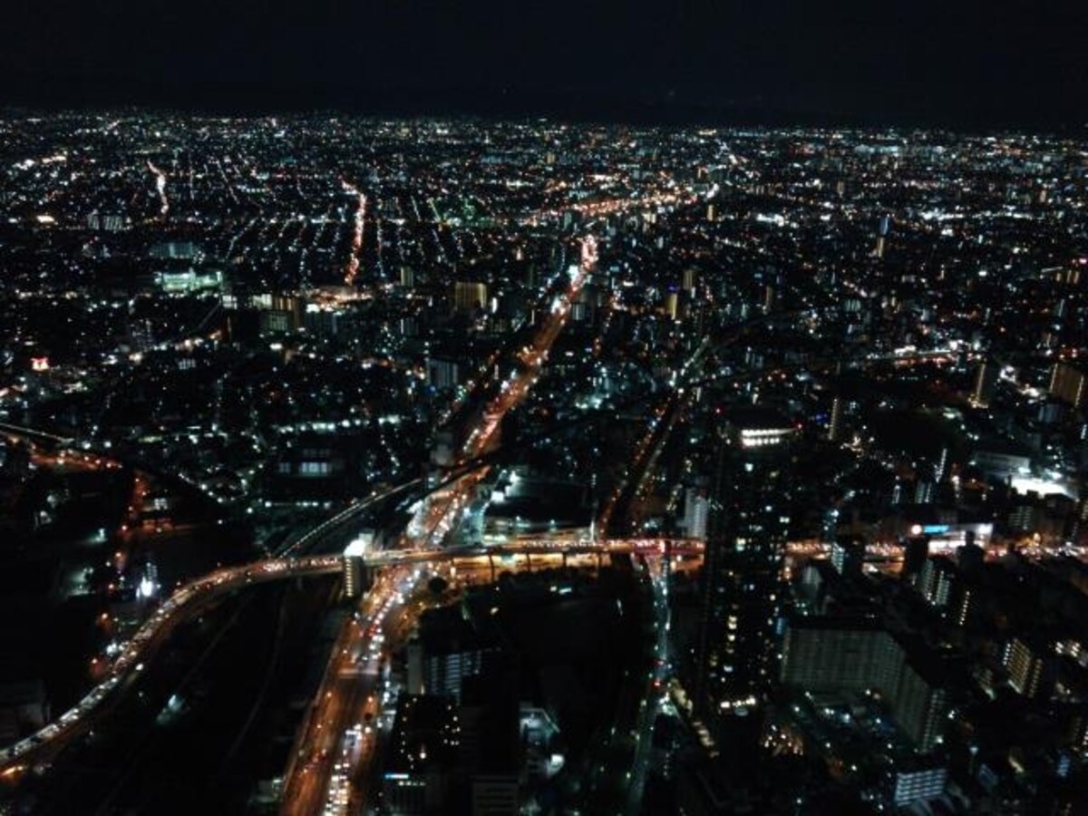 ハルカス300からの夜景（1）／東方向