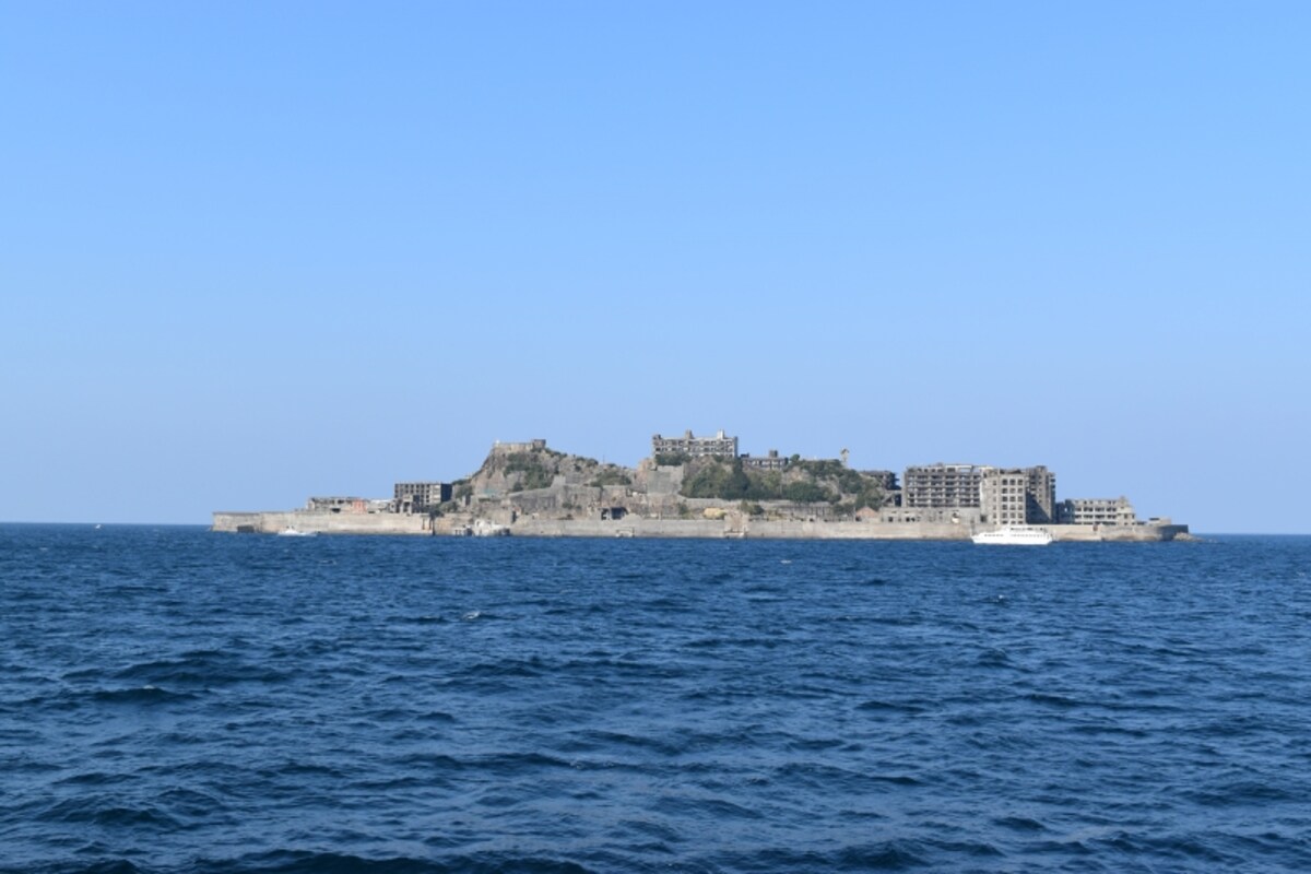 端島の外観