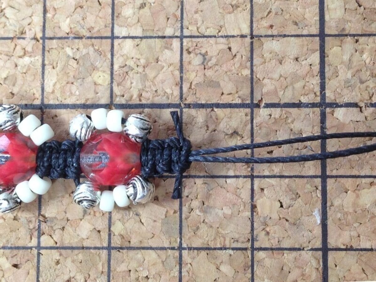 結び目の緩みをチェックしてから切って