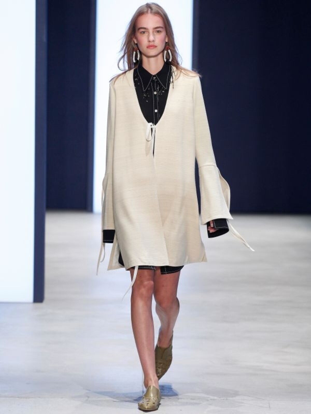 DEREK LAM 2016年春夏NYコレクション