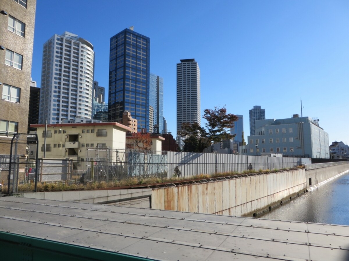 西新宿五丁目