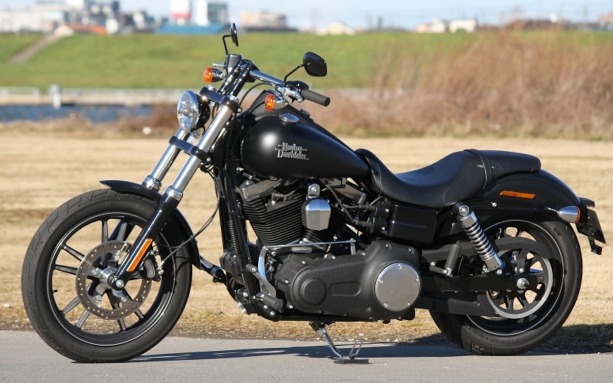 ハーレーダビッドソン FXDBC ストリートボブスペシャル（2016models）