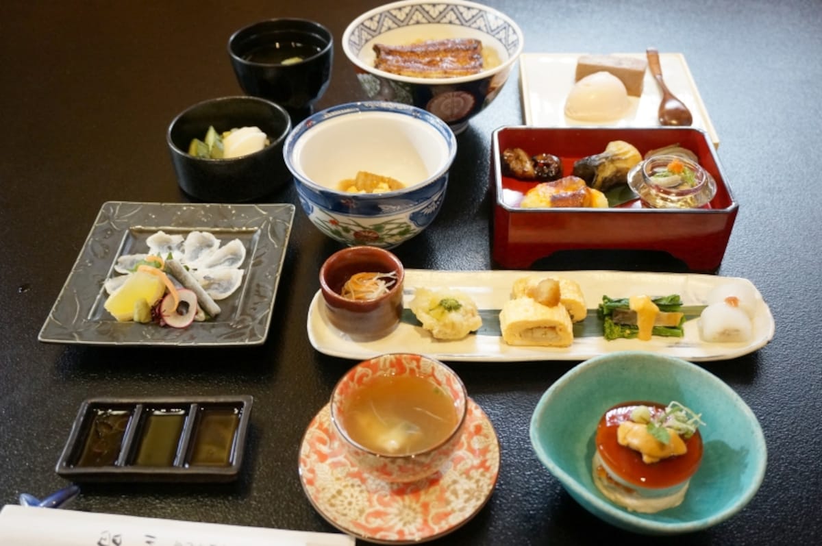 川昌本店　鰻尽くしコース