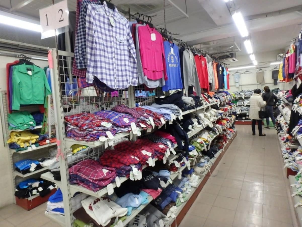 「たまに掘り出し物もある洋服のアウトレット」