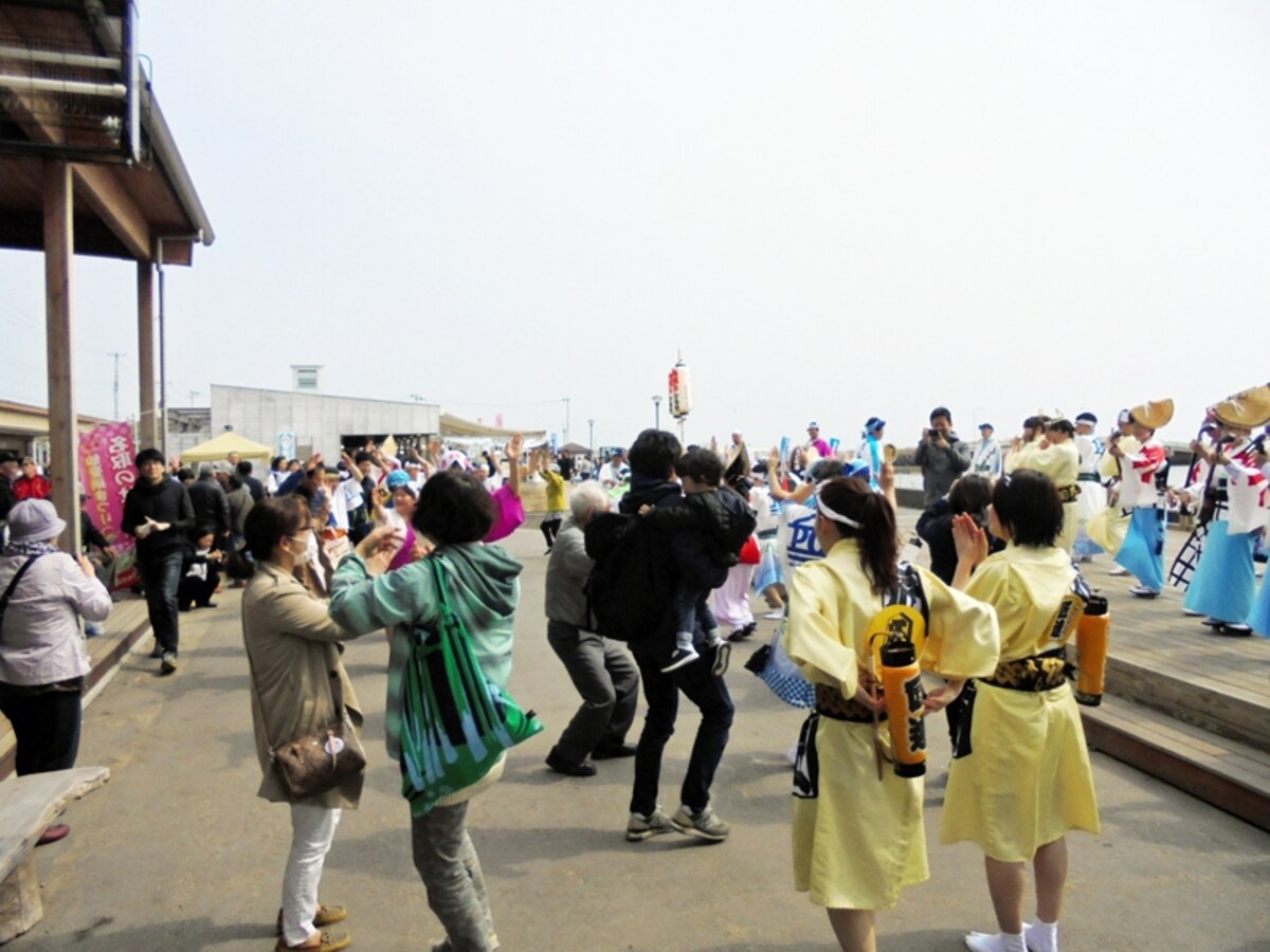阿波踊り