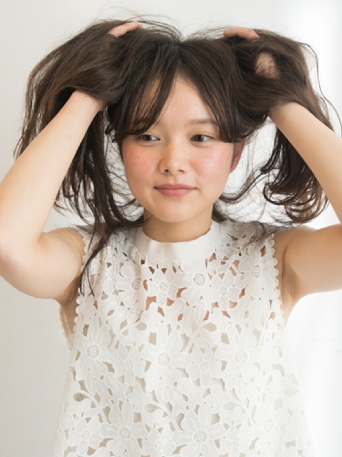根元まで指を通す
