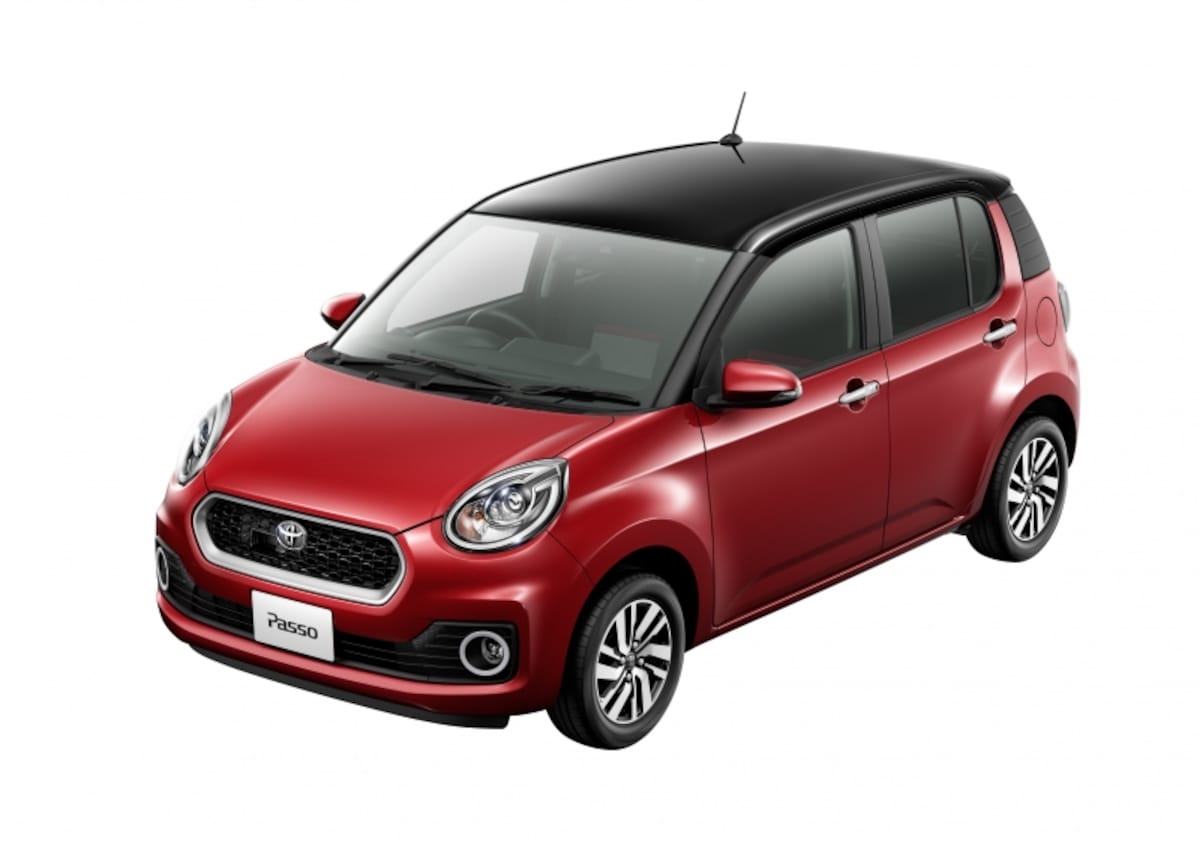 MODA“G package” (2WD)  (ブラックマイカメタリック×ファイアークォーツレッドメタリック)