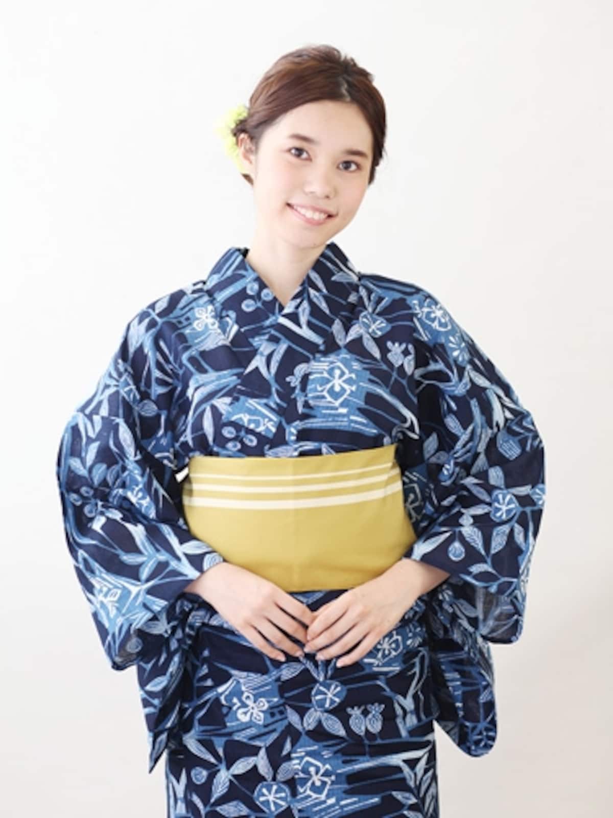 朝顔が描かれた古典柄の浴衣