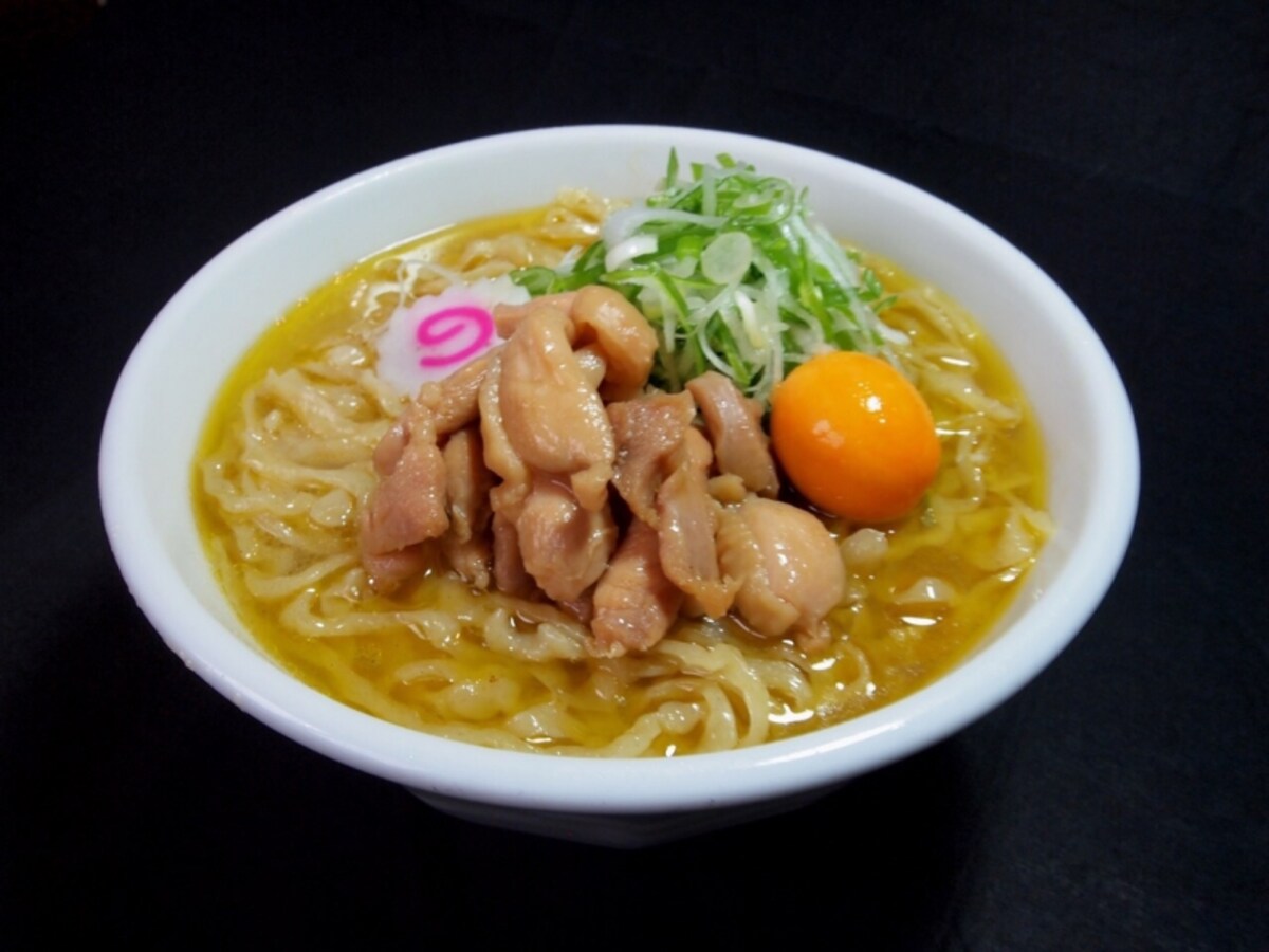【山形】金の鶏中華（新旬屋 麺）