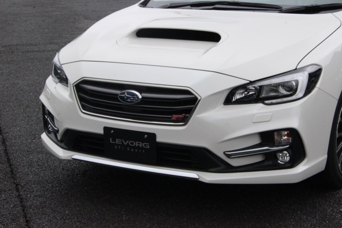 スバル・レヴォーグSTI Sport