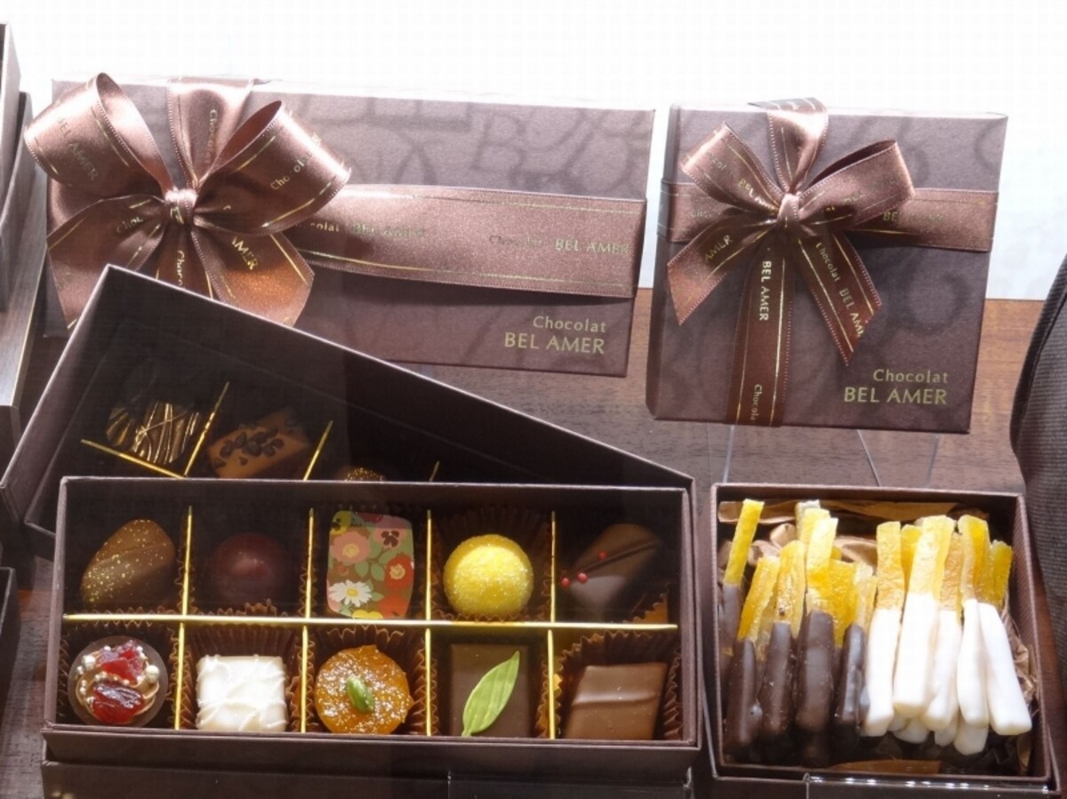 「ショコラ ベル アメール 東京ガーデンテラス紀尾井町店」で買える「ショコラギフト」や「オランジェット」