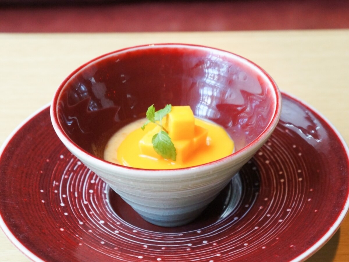 フレッシュマンゴープリン　グランドハイアット香港スタイル　900円（税・サービス料別）