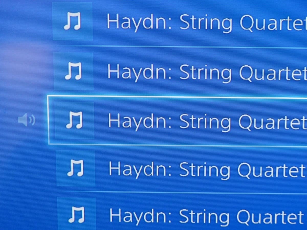 PS4でMac上の音楽を再生する様子。