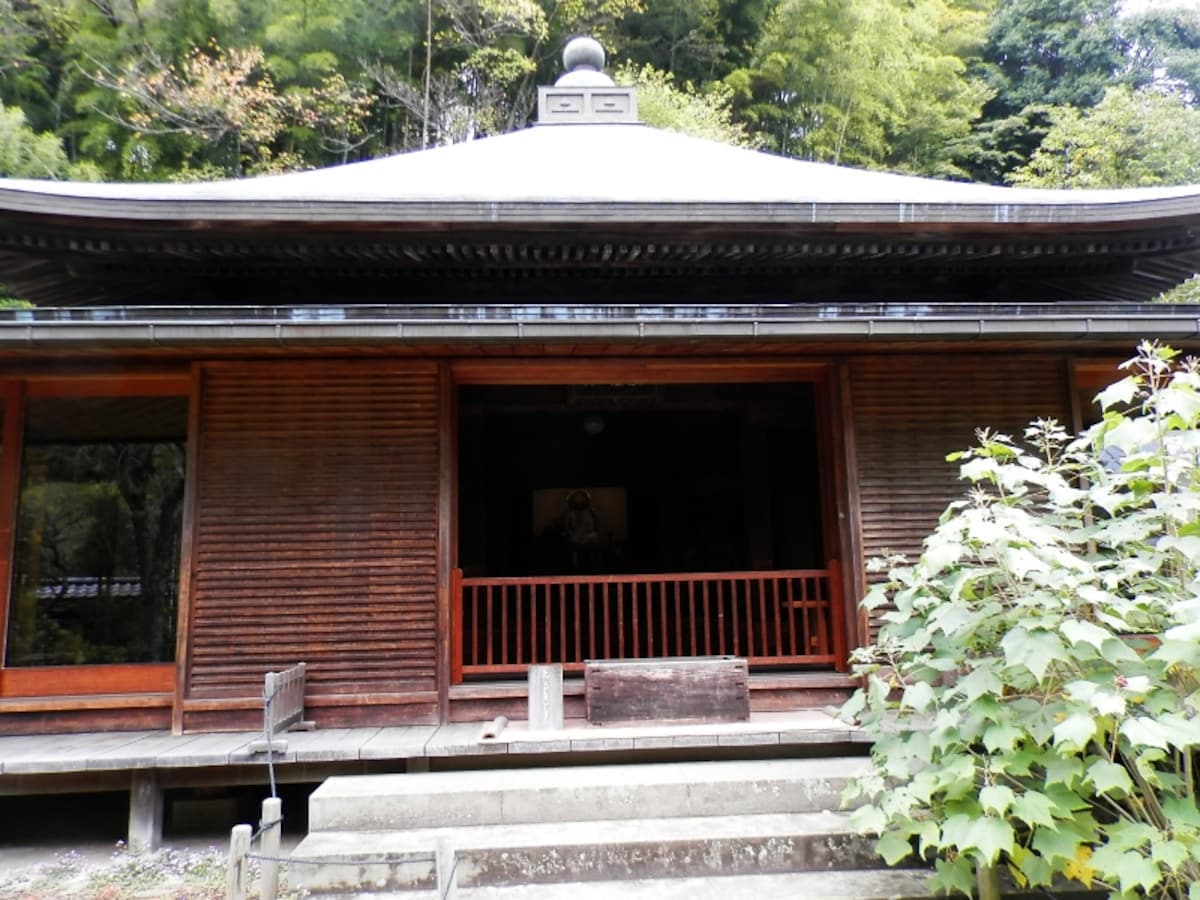 東慶寺の本堂