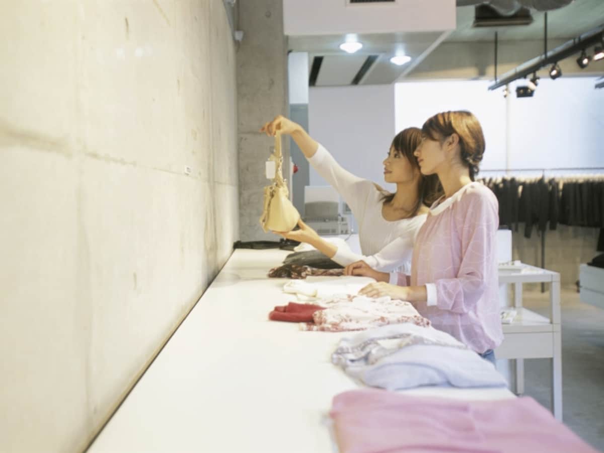 小物を含めたコーディネートが、お気に入りの服をより一層輝かせます。