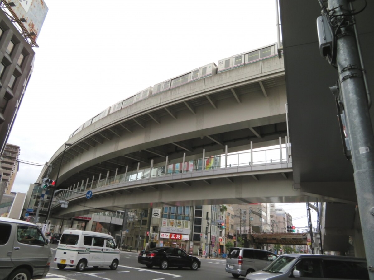 日暮里・舎人ライナー