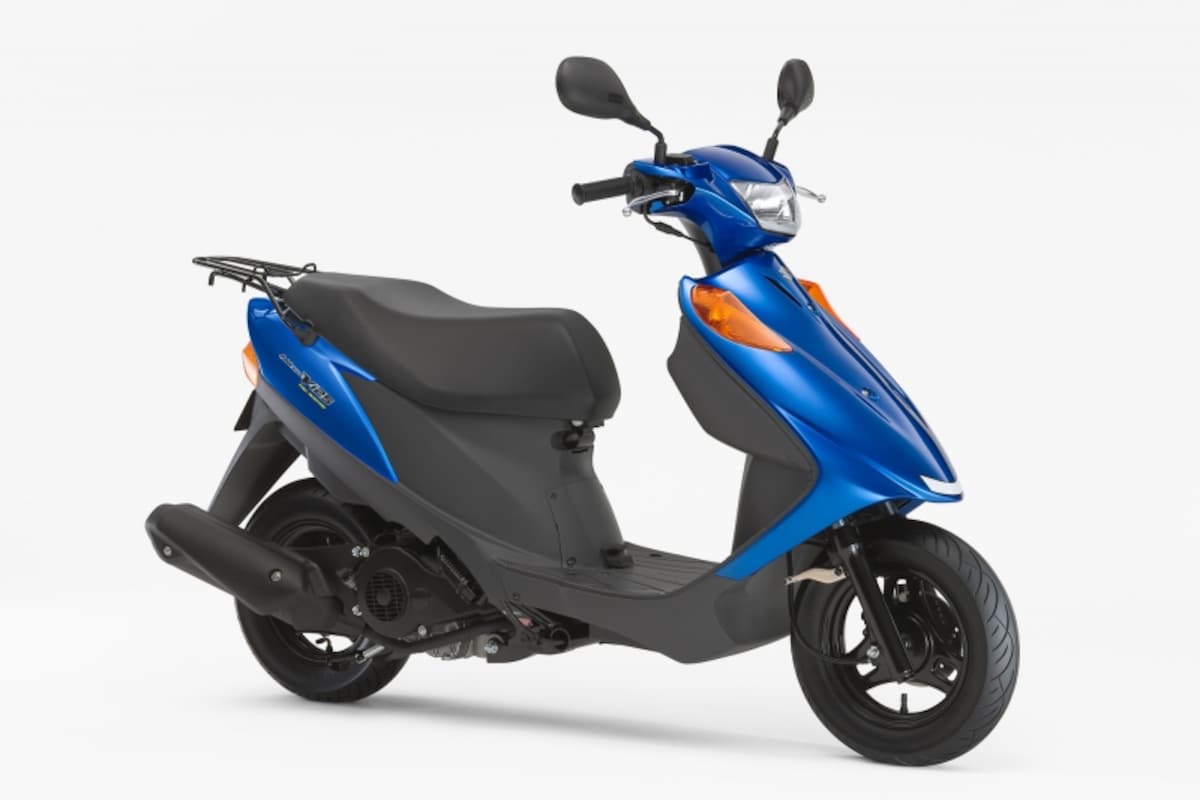 私が日常の足に使っているアドレスV125　タンデムするとちょっと狭い