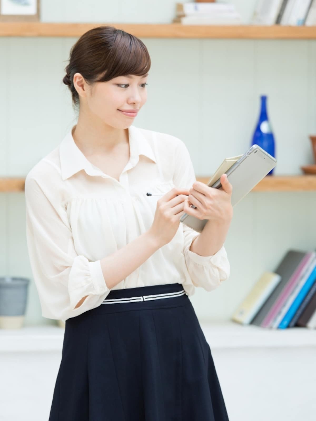 たくさん売れる黒は、中価格帯と高価格帯に多い色です。