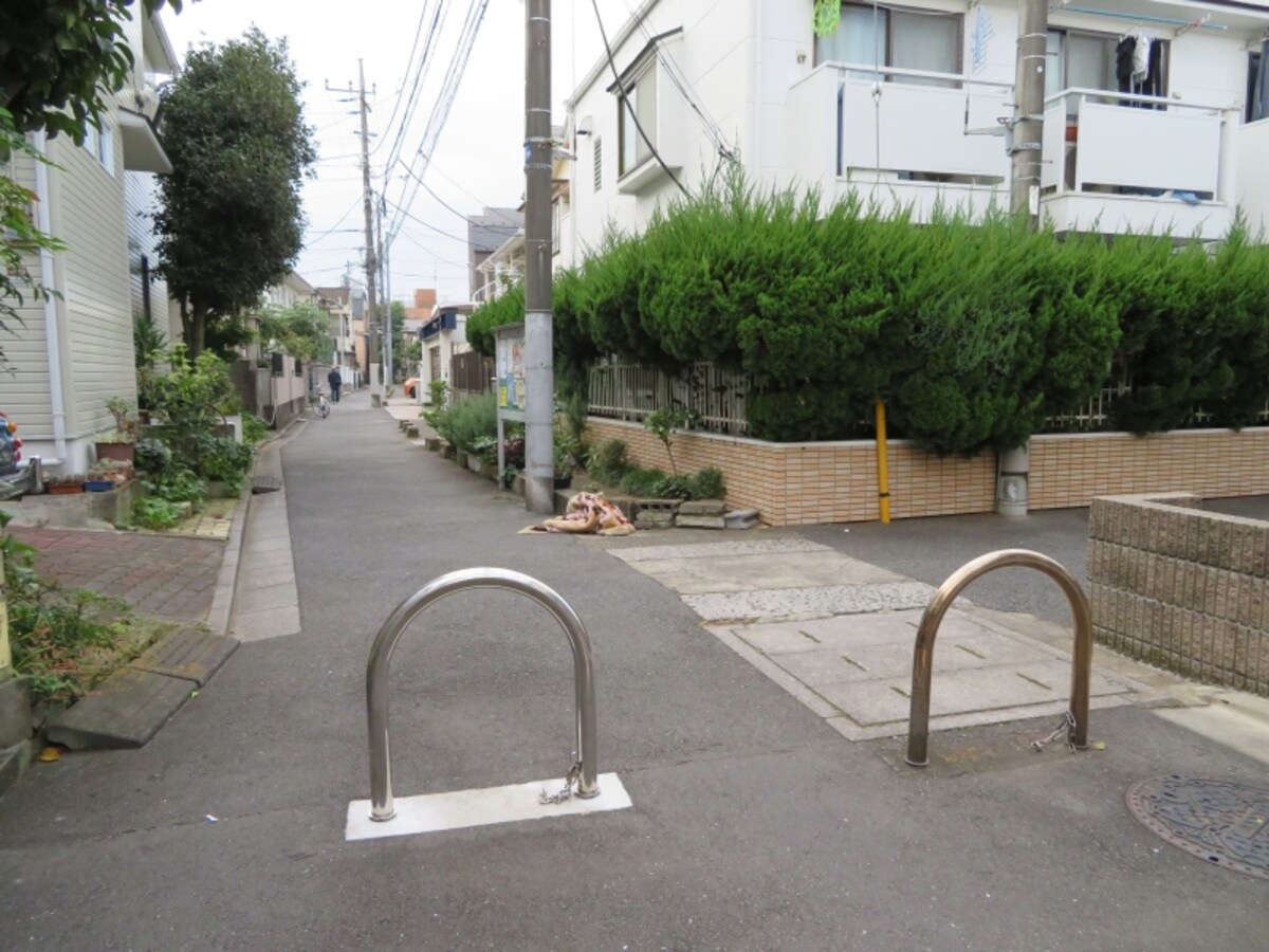 車止め