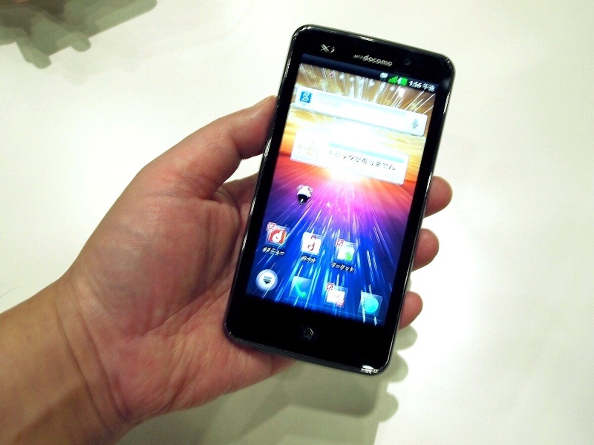 液晶表示が美しく、高い表現力を誇るOptimus LTE L-01D