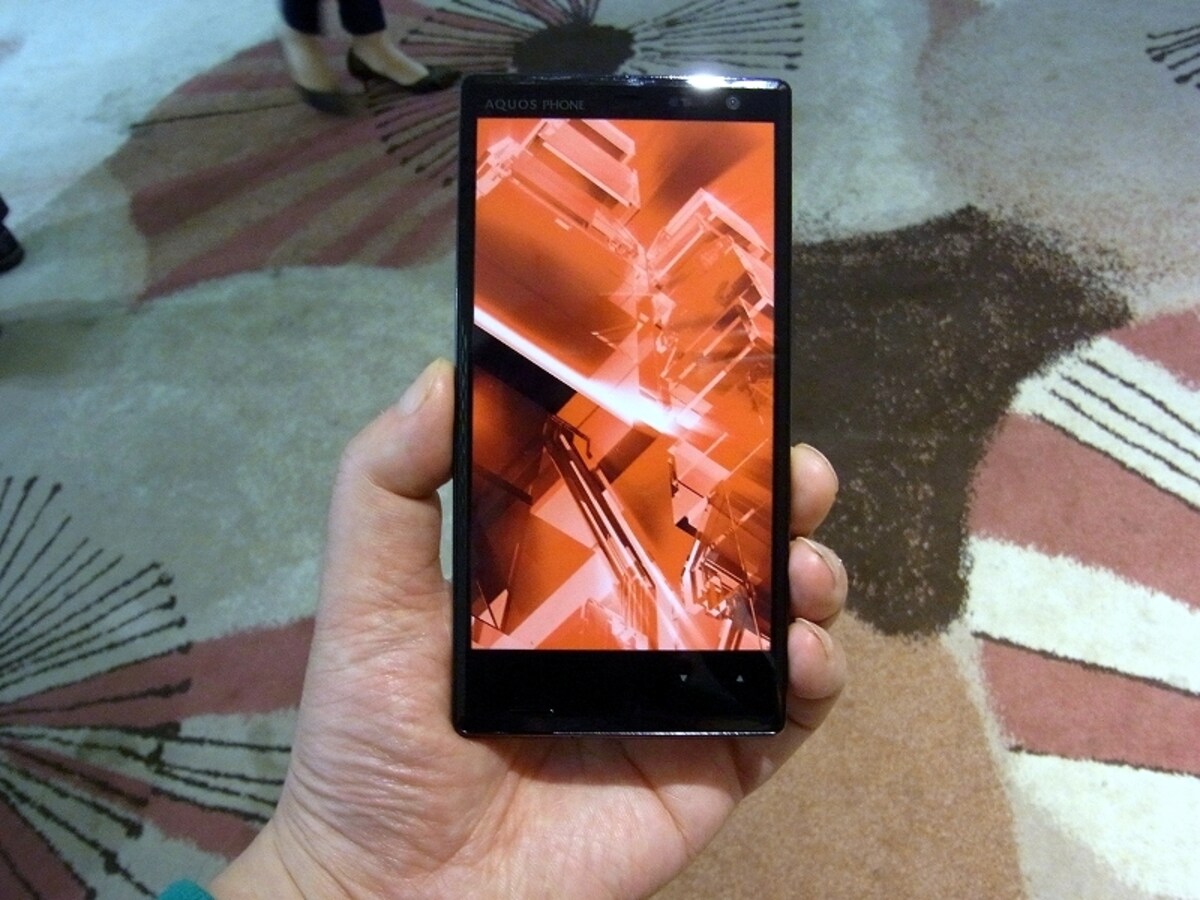 十分な出荷数を期待したいAQUOS PHONE Xx 203SH