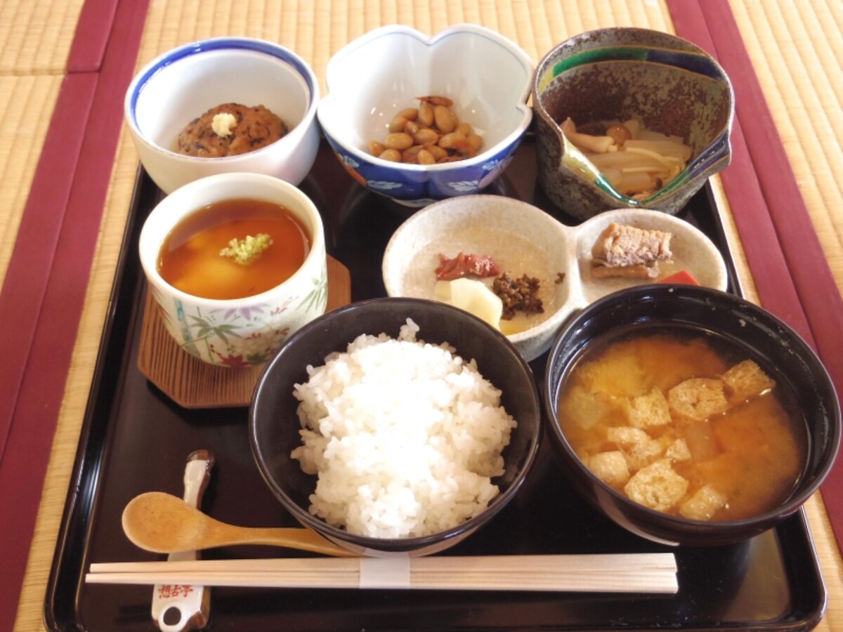 朝食