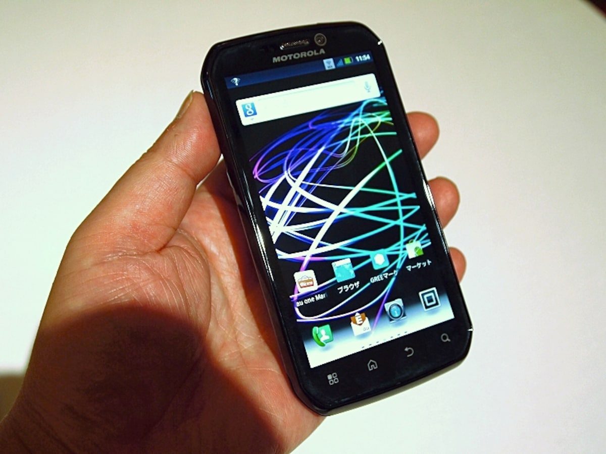 MOTOROLA PHOTON ISW11M（2011年10月上旬以降発売予定）