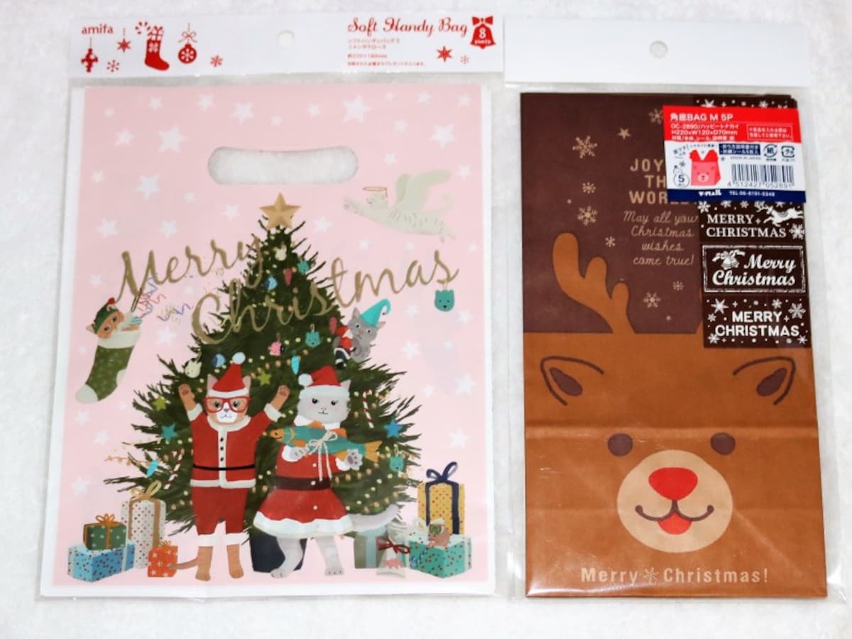 今年は可愛いニャンタクロースがプレゼントをお届けします。