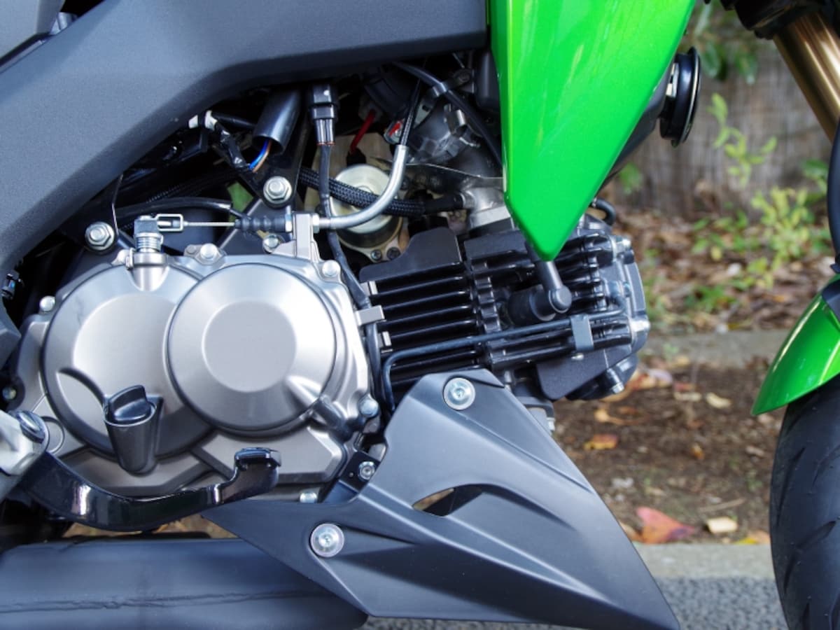 Z125　エンジン
