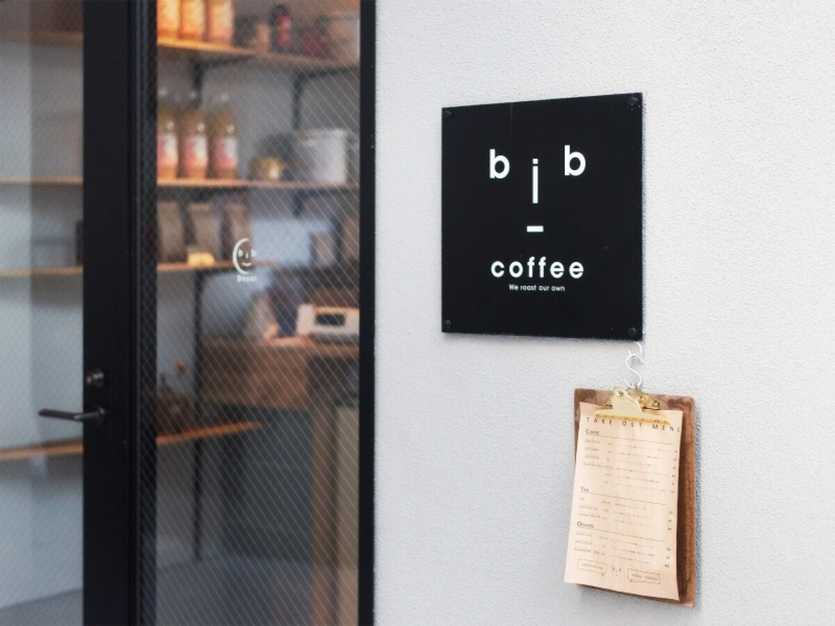 店名のbibは「be in bloom」（花咲いて）の略