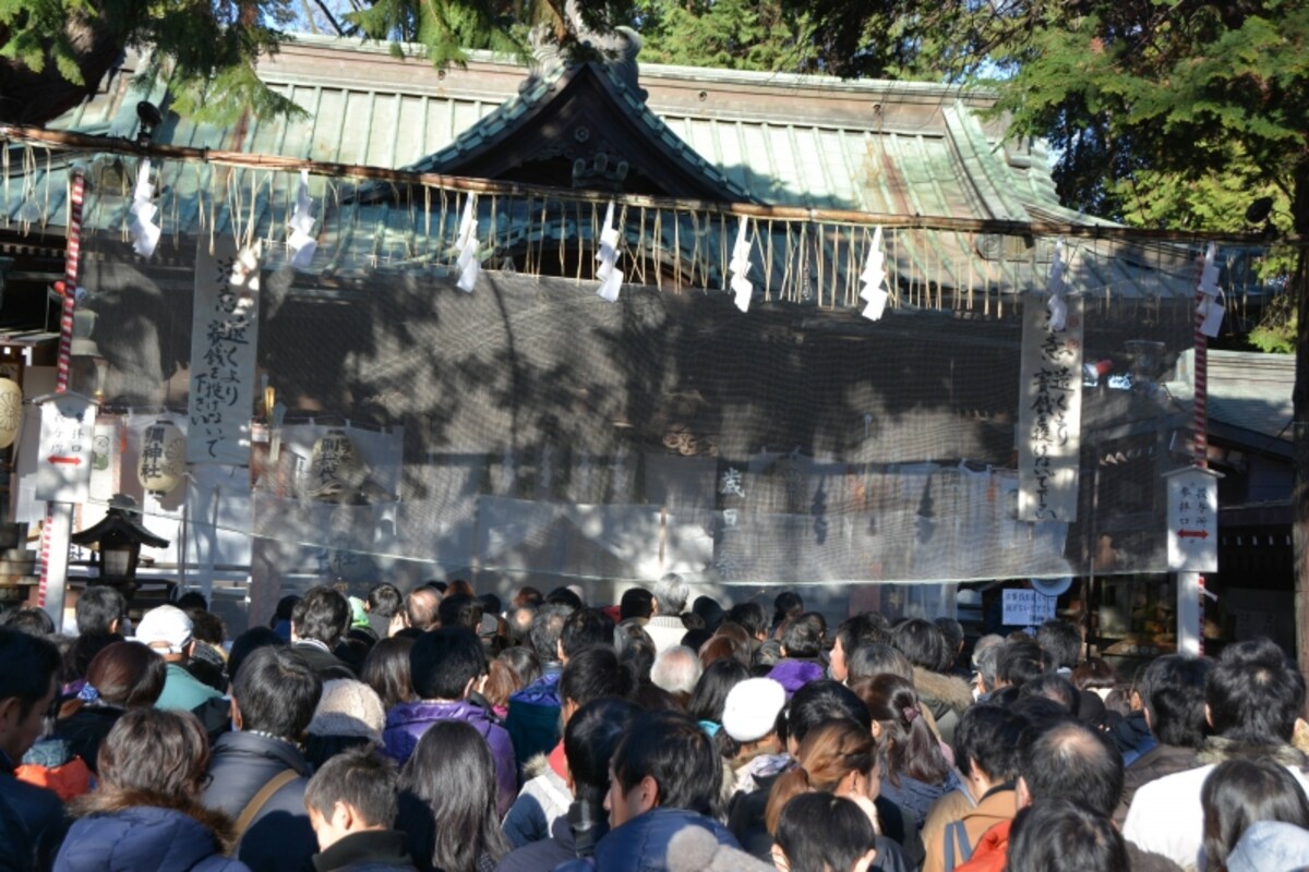 調神社拝殿