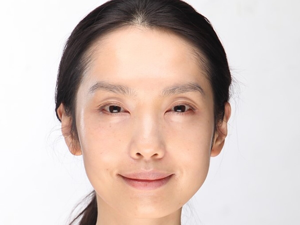 血色の良い透明感あふれる素肌に