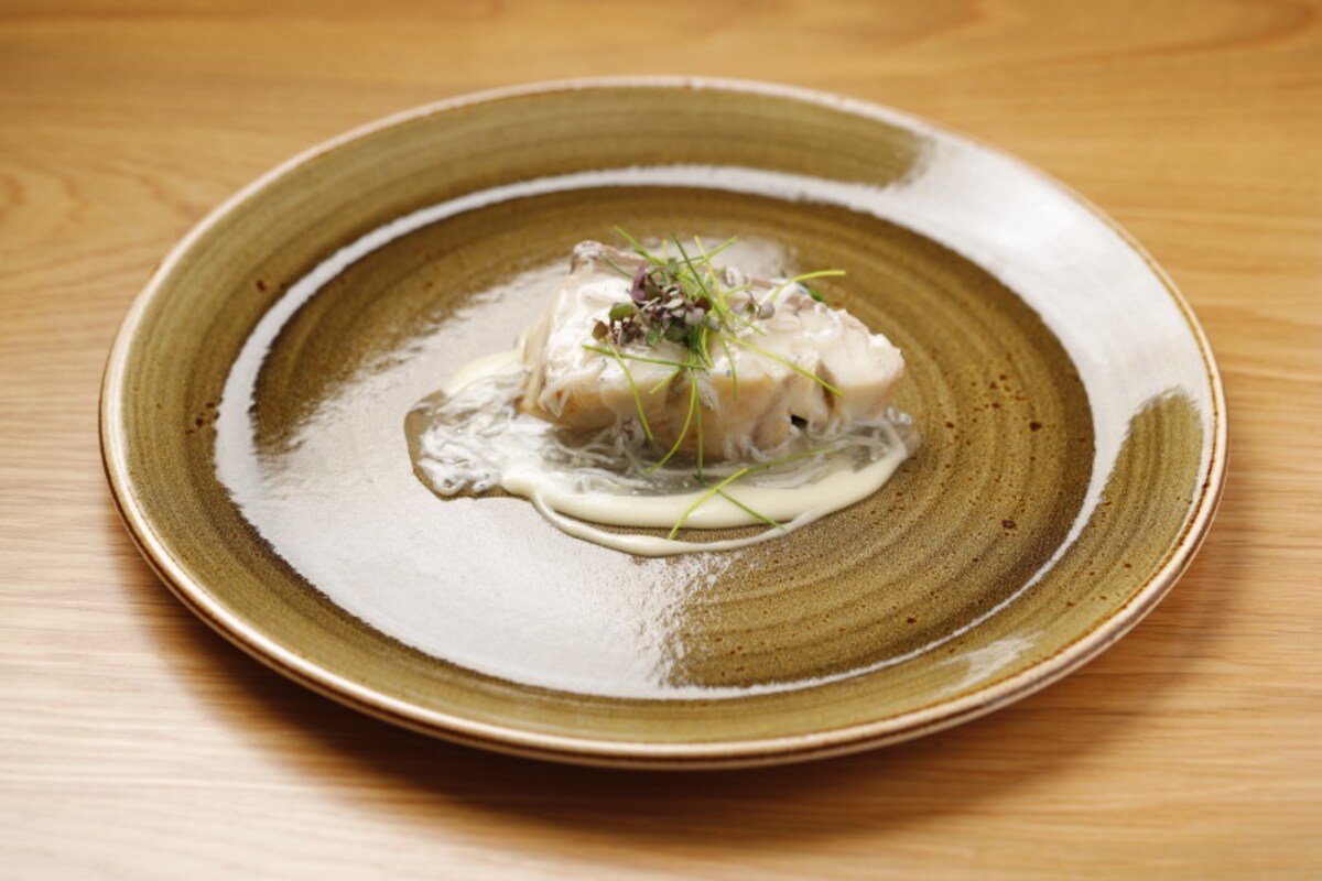 ディナーコースの魚料理一例