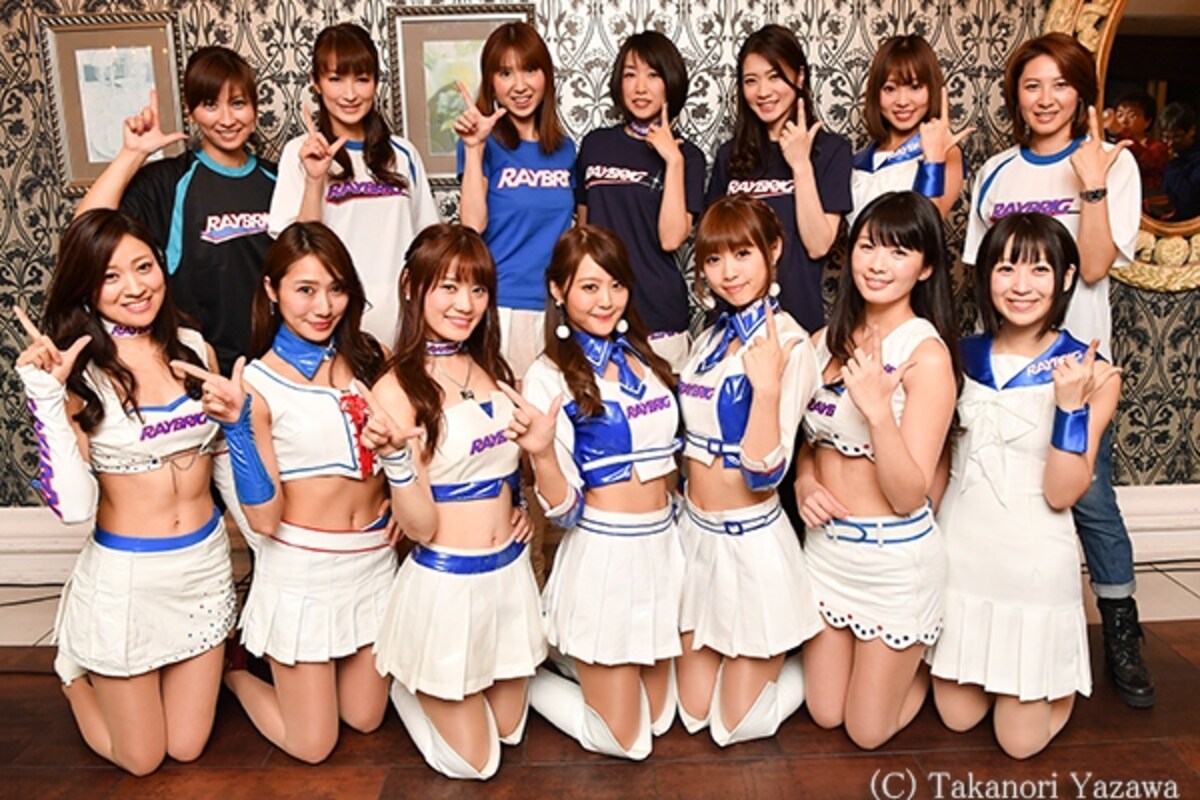 感謝祭に歴代レースクイーン大集合！