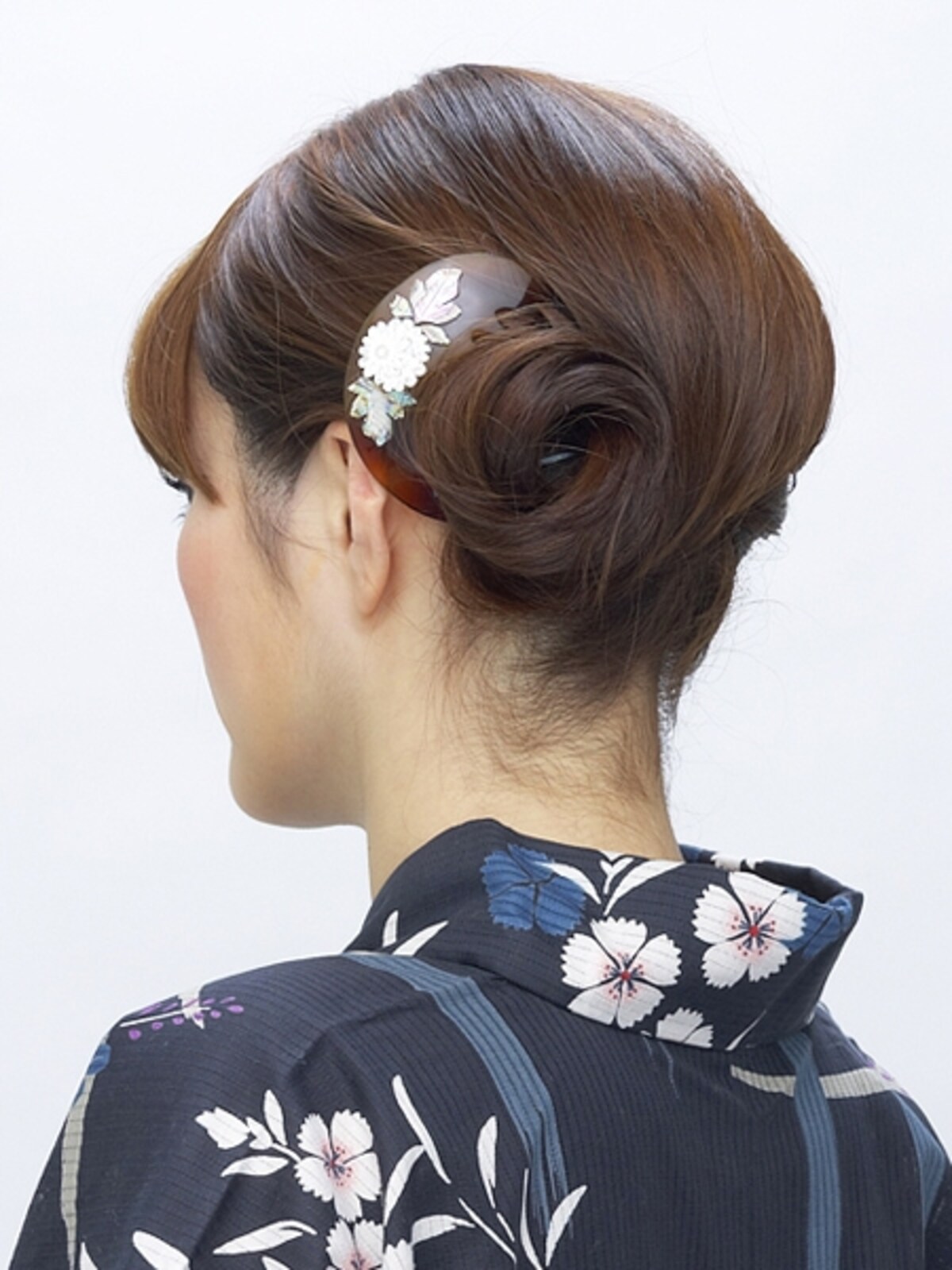 ミディアム浴衣・夜会巻きアップヘアアレンジ