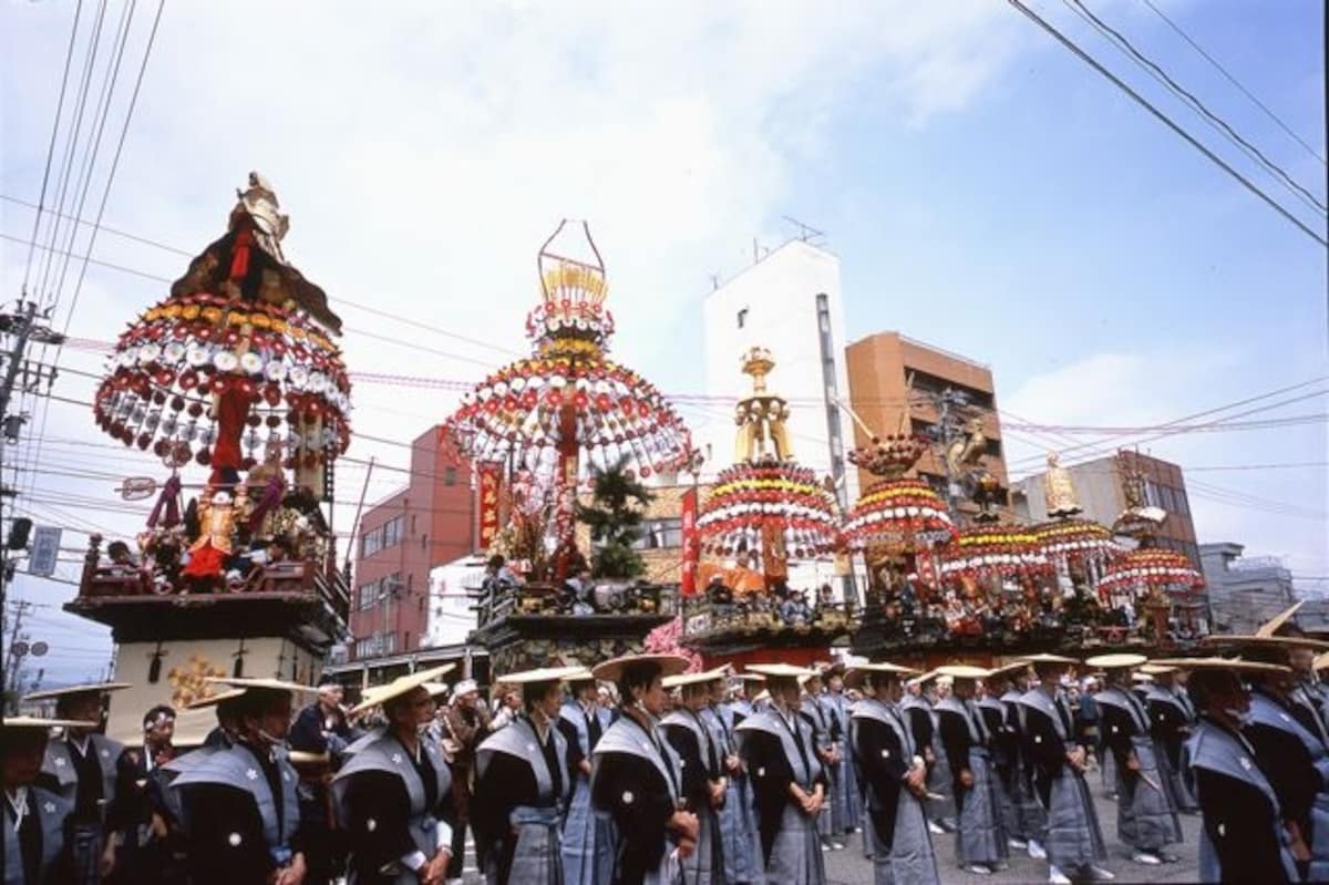高岡御車山祭　写真提供：（公社）とやま観光推進機構