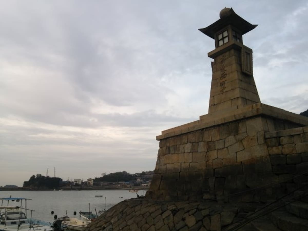 鞆の浦（3）／常夜燈