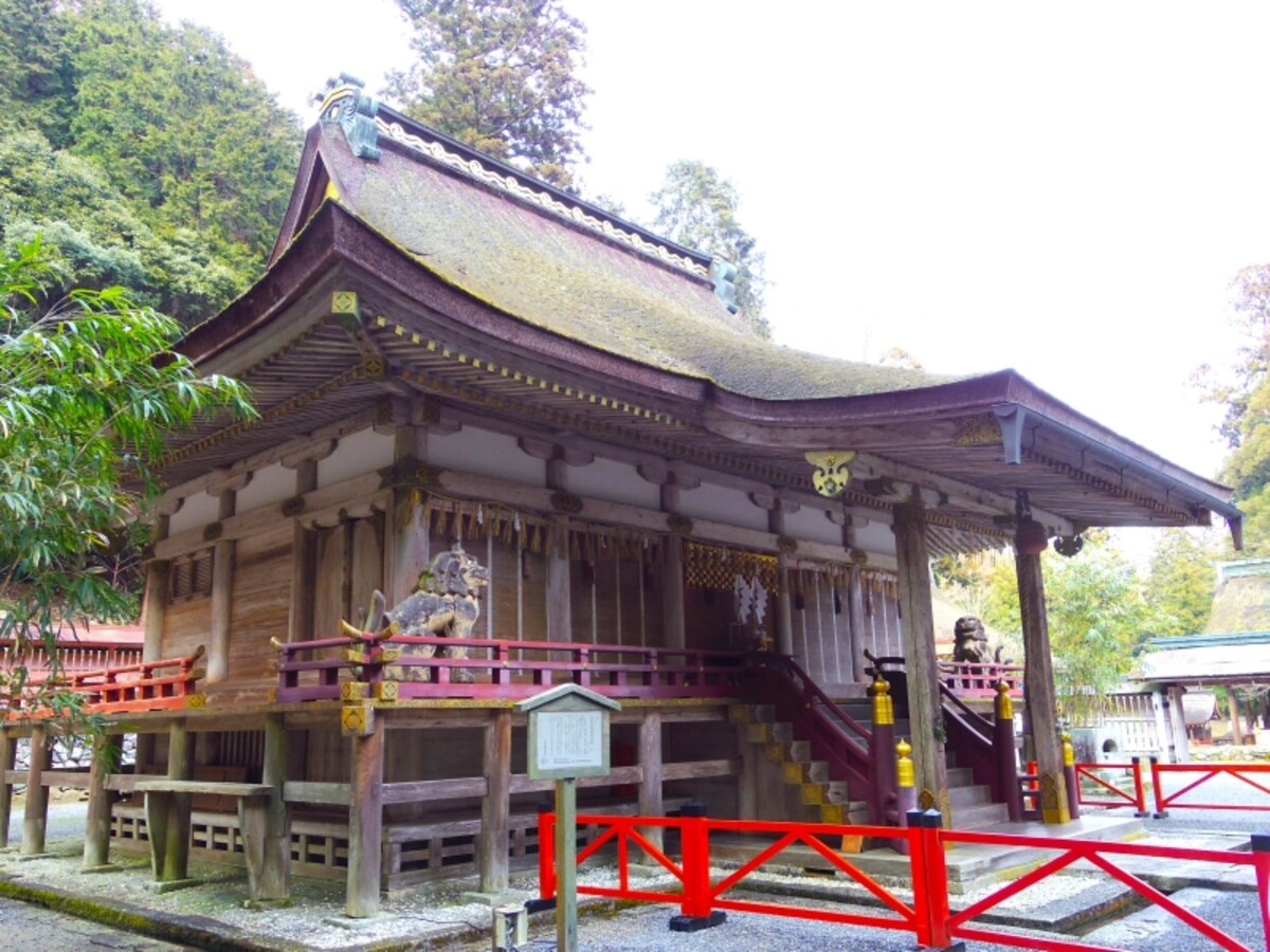 西本宮本殿