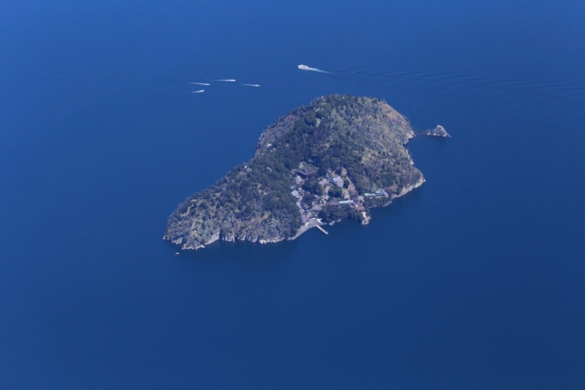 竹生島