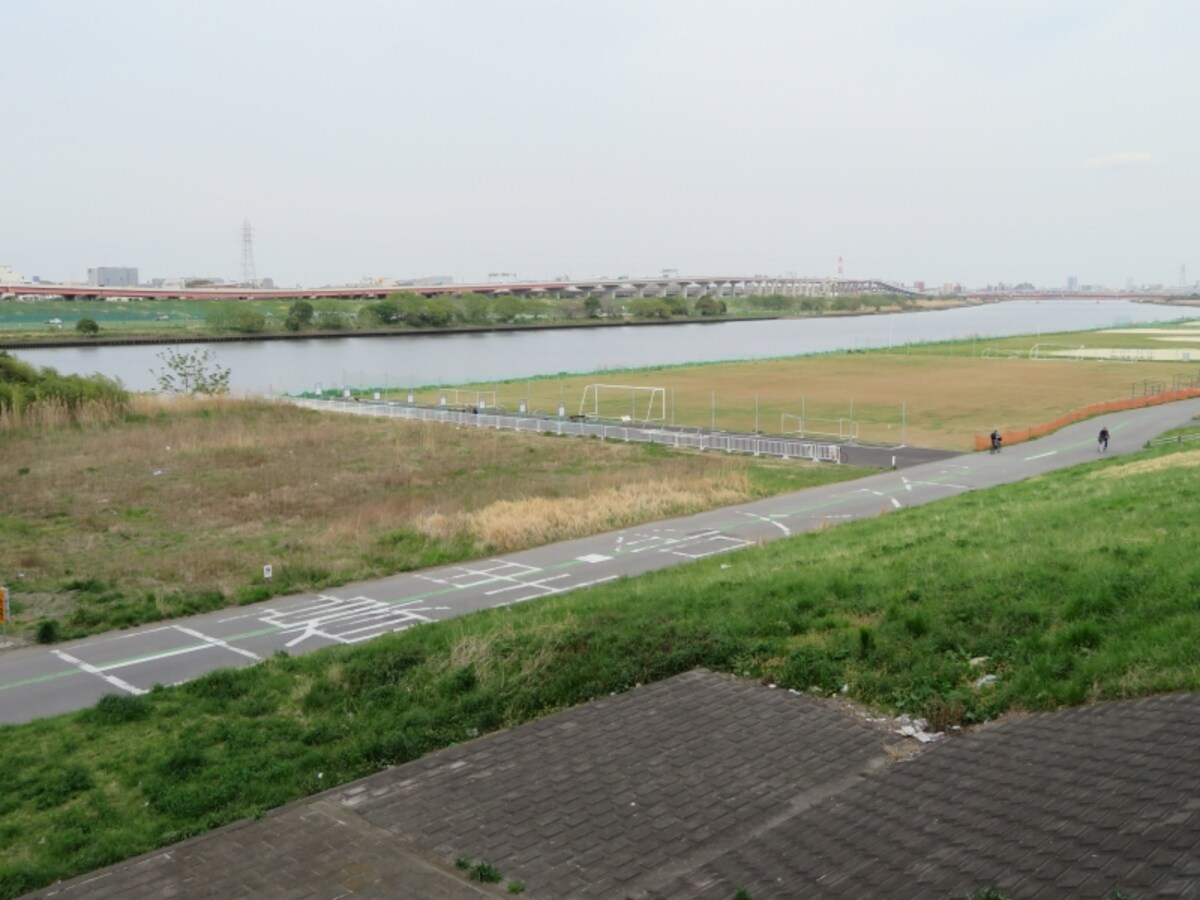 川