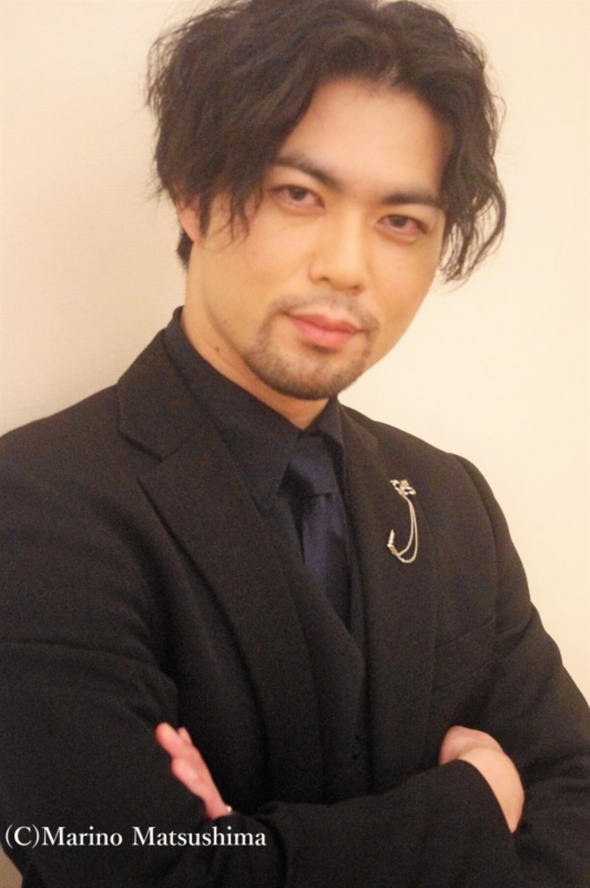 上原理生　埼玉県出身。東京藝術大学音楽学部声楽科卒業後、11年『レ・ミゼラブル』アンジョルラス役でデビュー。その後『ロミオ＆ジュリエット』『ミス・サイゴン』『1789 -バスティーユの恋人たち-』『スカーレット・ピンパーネル』『ピアフ』等の舞台出演のほか、CDリリースやコンサート開催など音楽活動も展開している。（C)Marino Matsushima