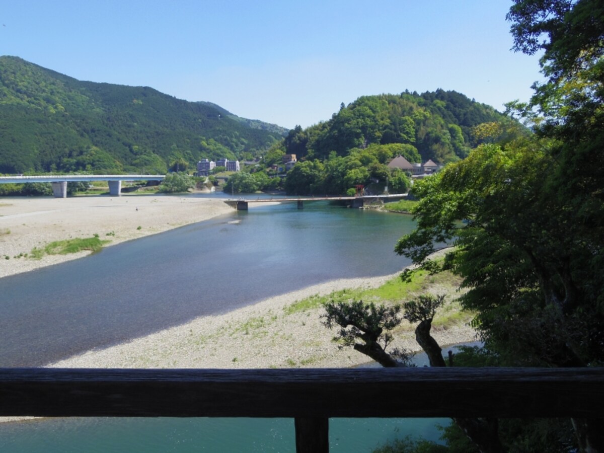 肱川