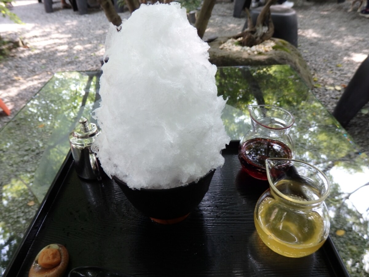 金崎本店の果汁スペシャル（イチゴ・レモン）