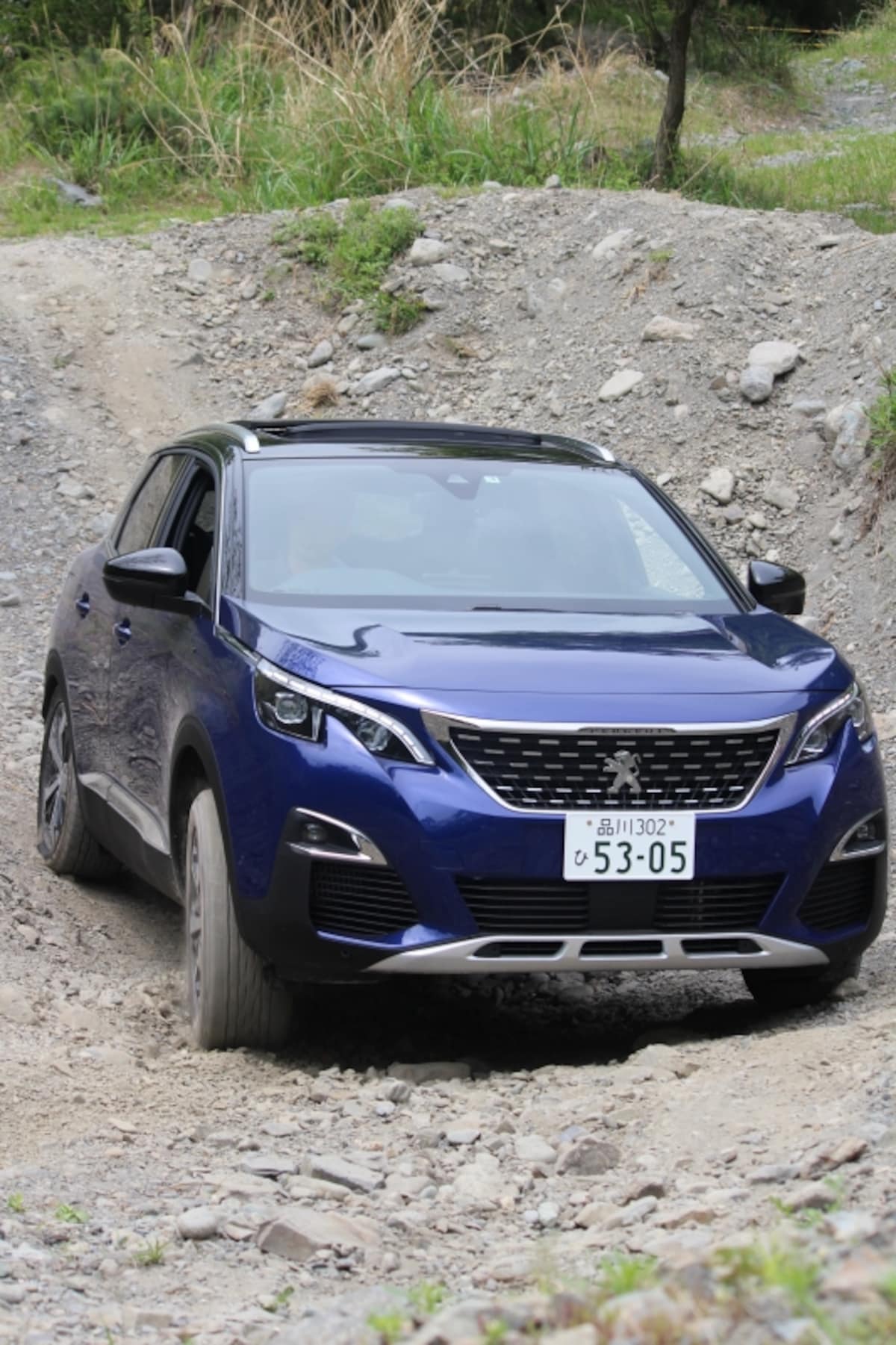 新型プジョー3008