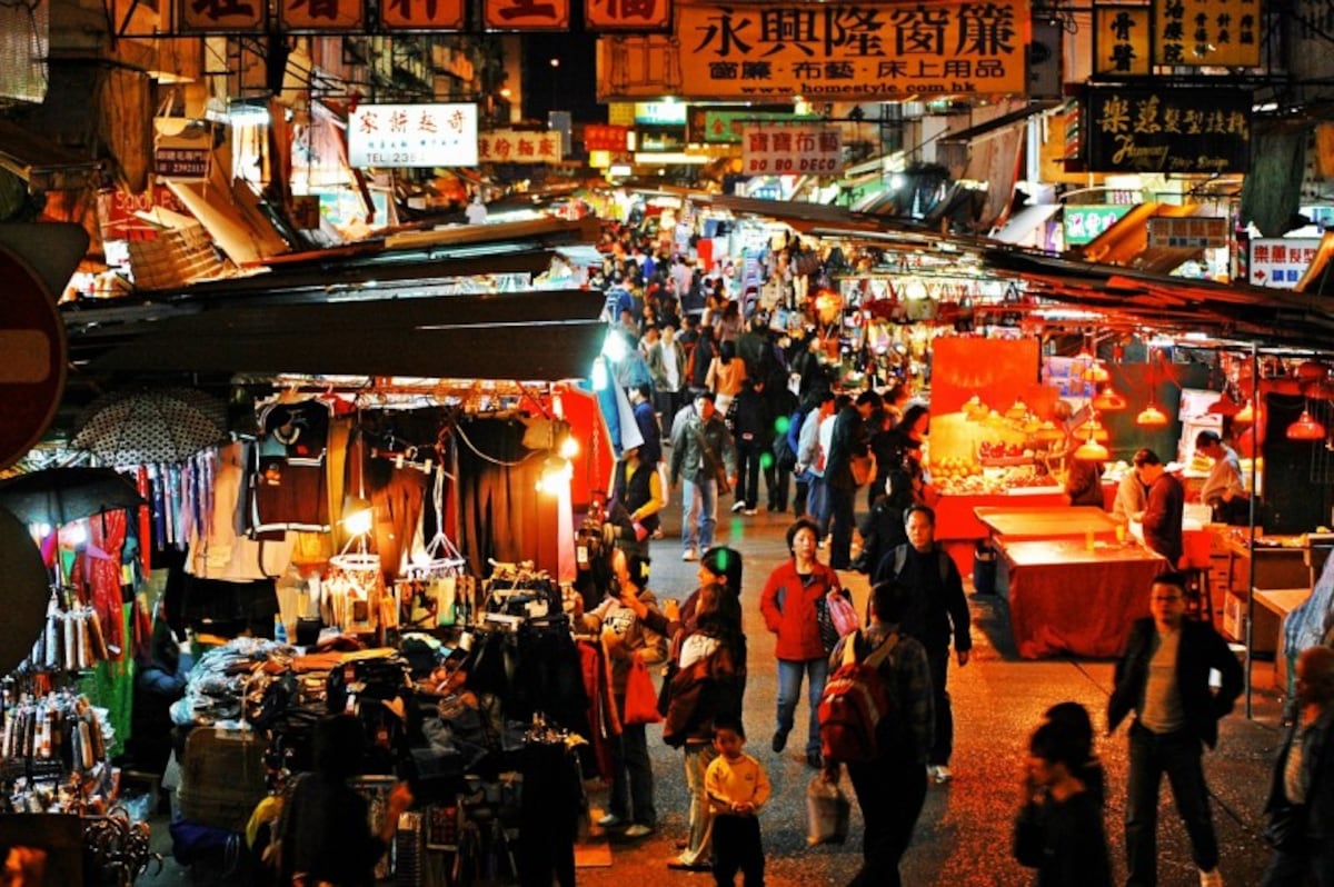 香港　グルメ　屋台　下町　B級