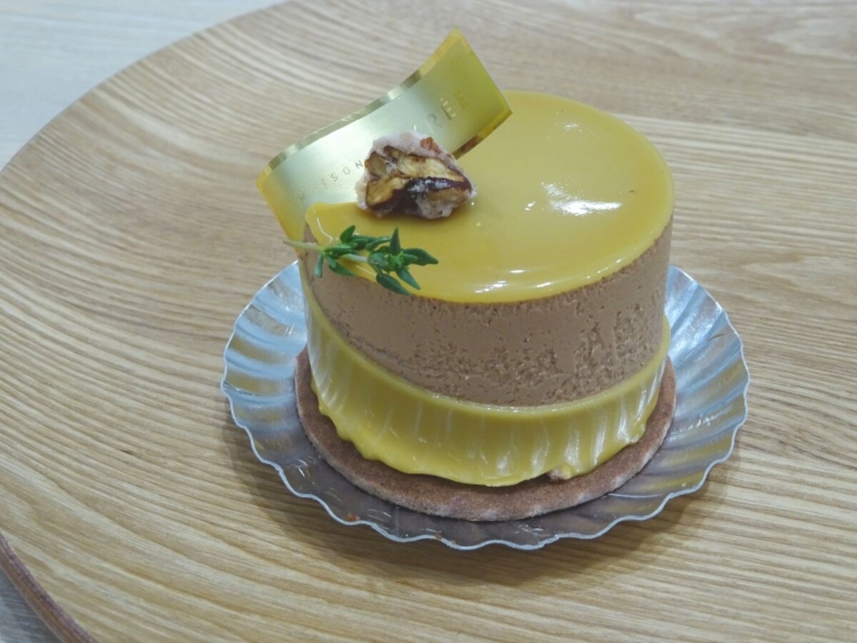 「パティスリー メゾン ジブレー」の「フラン・フラン」（税別550円）
