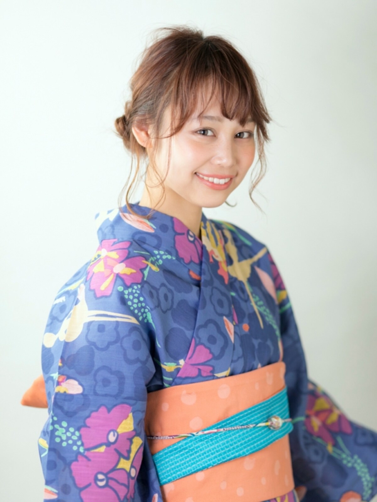 ハーフアップ×お団子のミディアム浴衣ヘアアレンジ