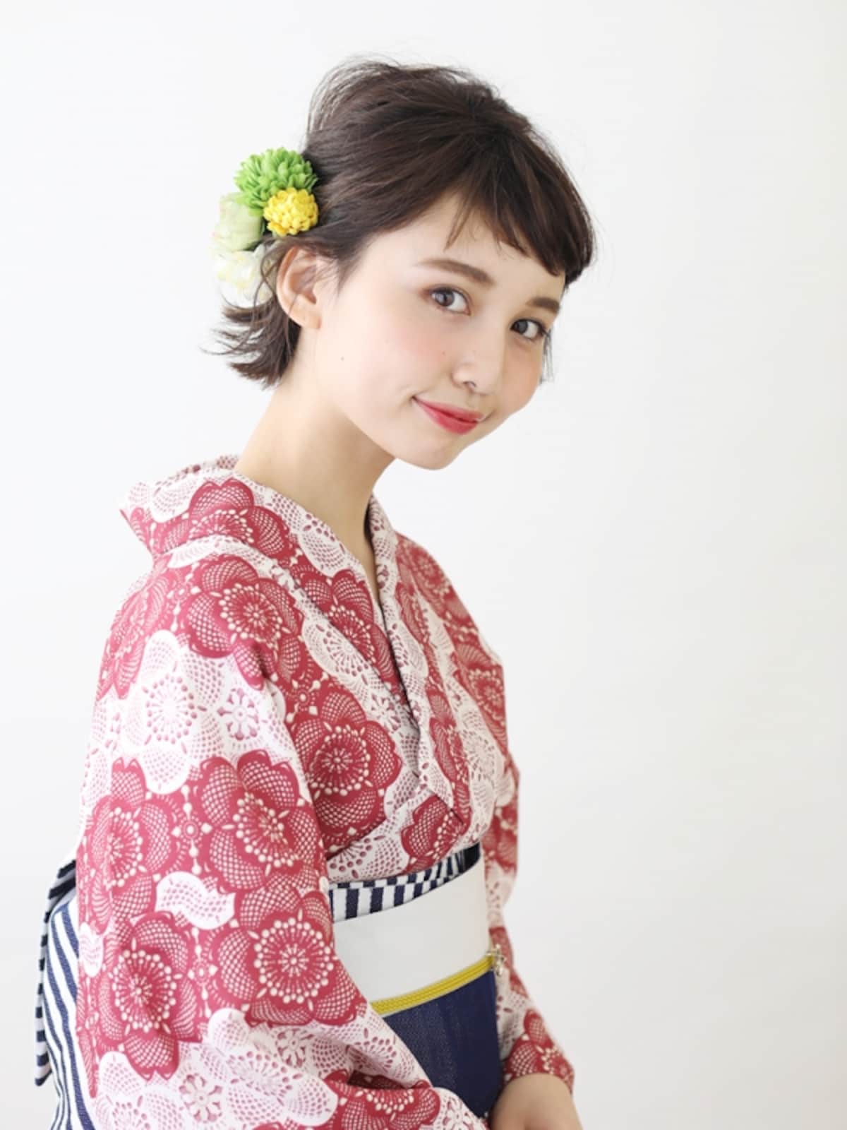 外ハネが今っぽい浴衣ヘアアレンジ・ショートヘア